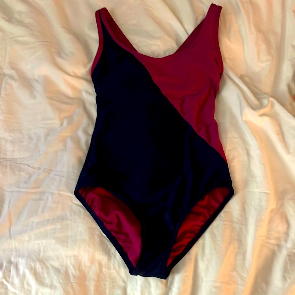 Padded one piece baiting suit
